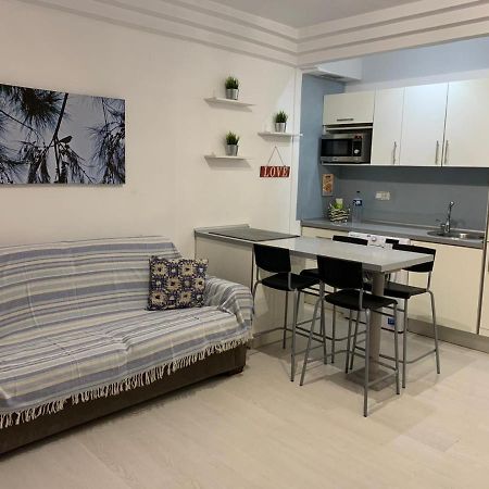Apartamentos Orlando 85 アデヘ エクステリア 写真